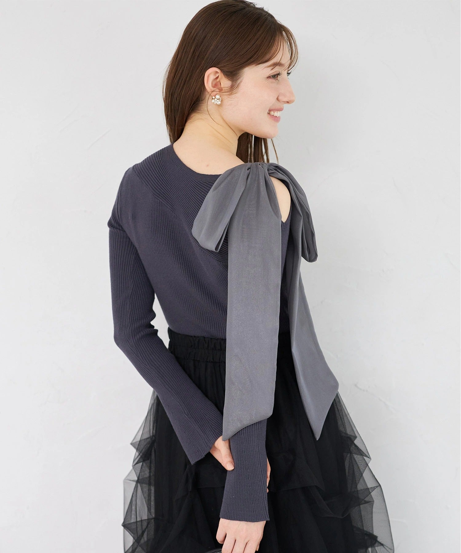 トッコクローゼット tocco closet 肩リボン付きフレアスリーブリブニットプルオーバー グレー