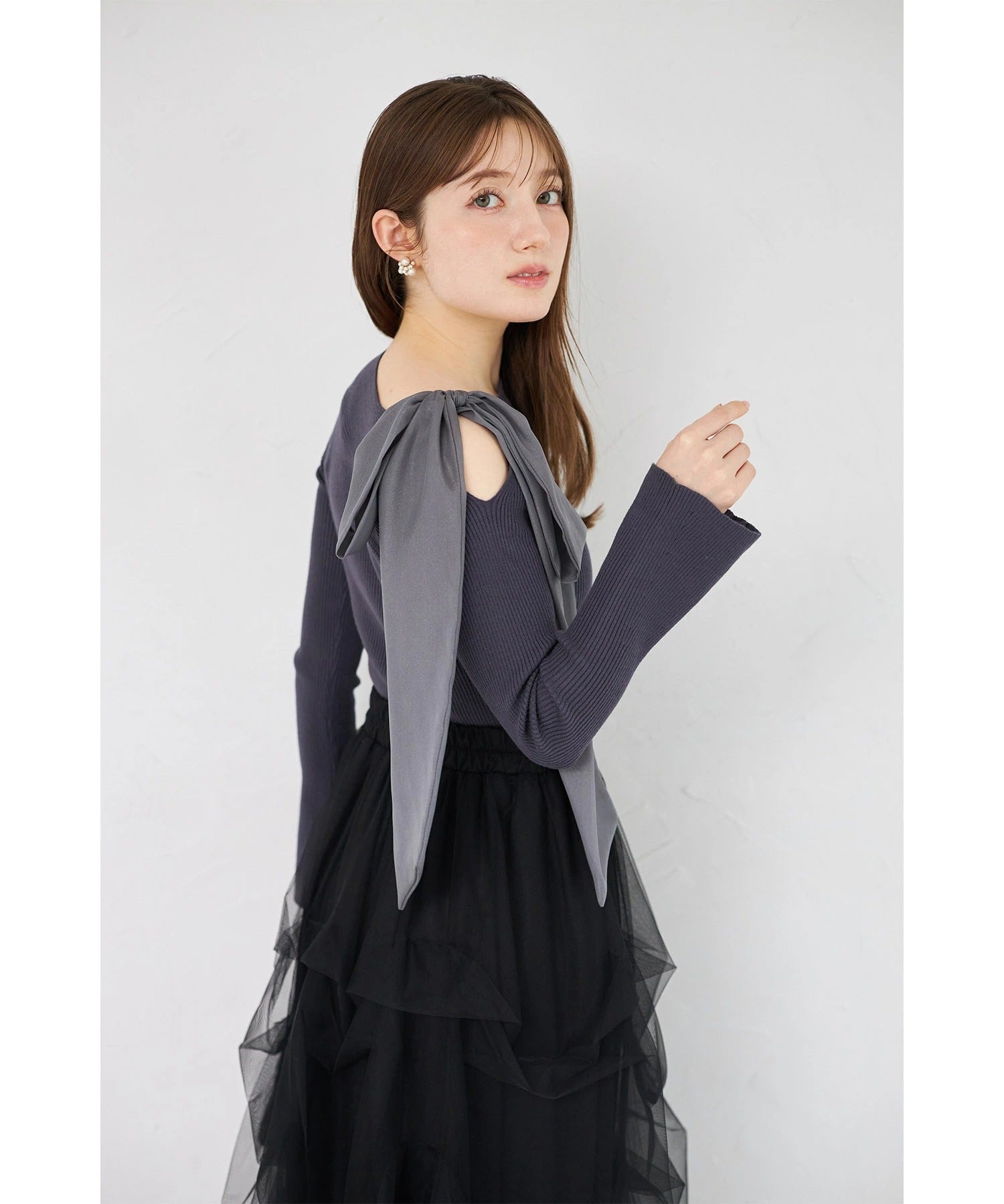 トッコクローゼット tocco closet 肩リボン付きフレアスリーブリブニットプルオーバー グレー
