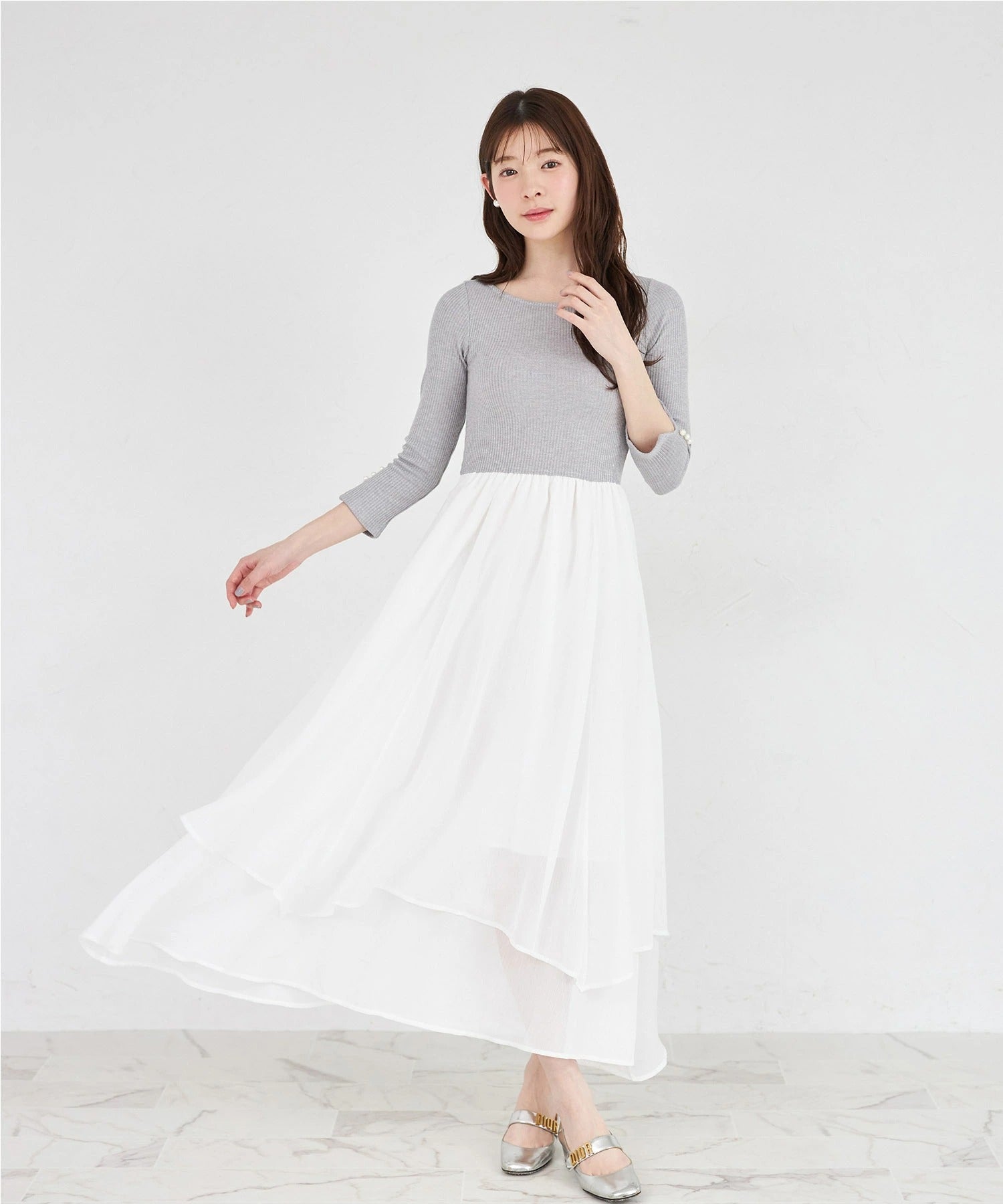 トッコクローゼット tocco closet ラメリブカットソー×イレヘムレイヤードラメシフォンドッキングワンピース グレー