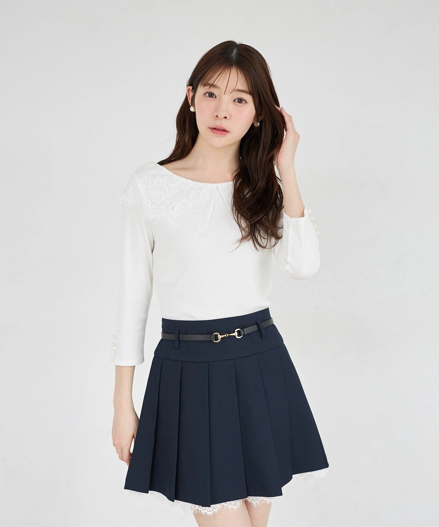 トッコクローゼット tocco closet ビックレース付きリブカットソープルオーバ ホワイト