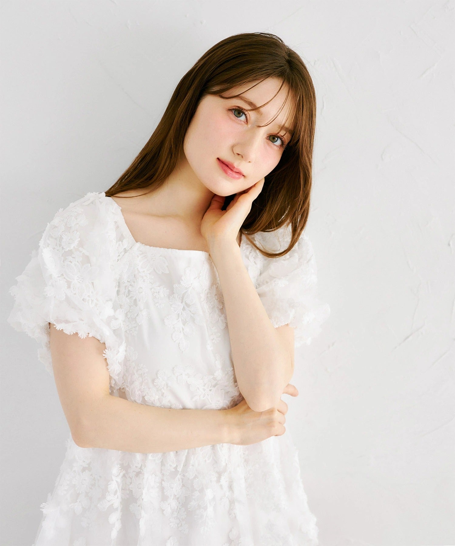 トッコクローゼット tocco closet 後ろリボン付き立体フラワーギャザーブラウス ホワイト