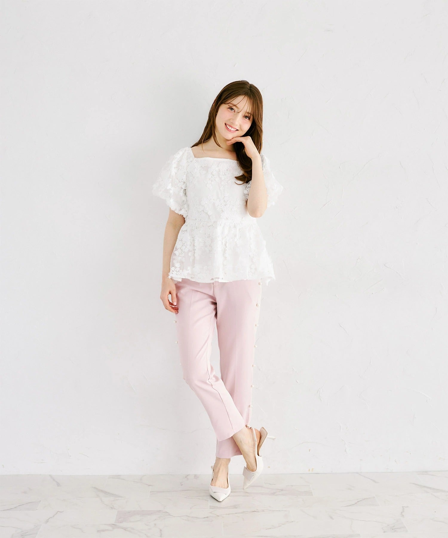 トッコクローゼット tocco closet 後ろリボン付き立体フラワーギャザーブラウス ホワイト