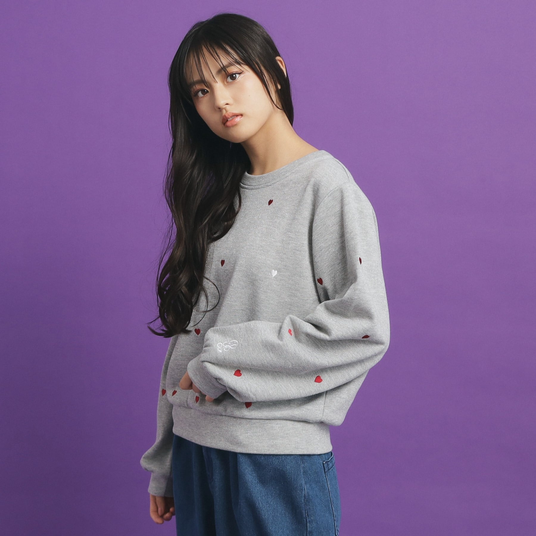 ピンク ラテ PINK-latte 総 刺繍ラメ裏毛トップス