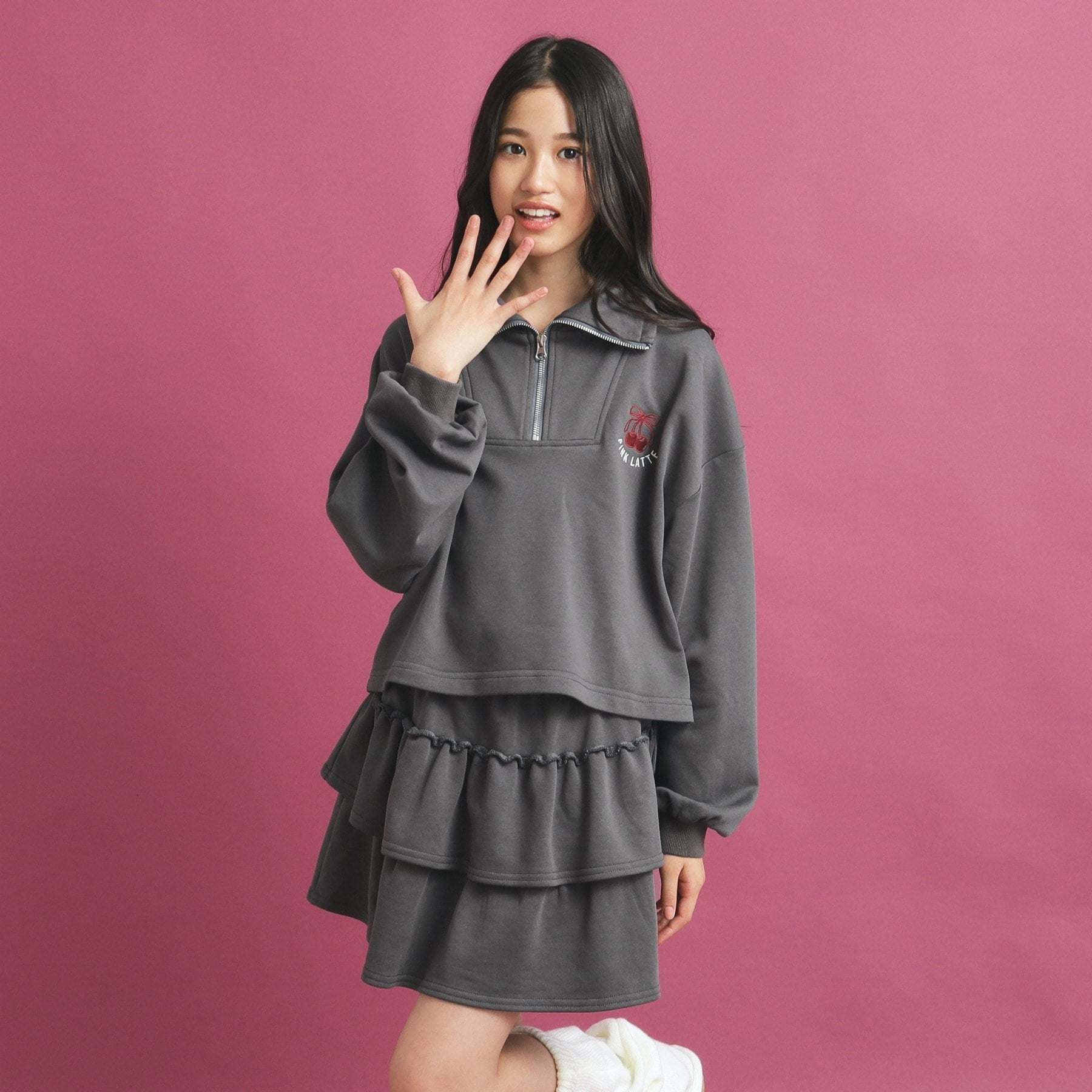ピンク ラテ PINK-latte 【セットアイテム】ハーフジップ＆フリルスカート