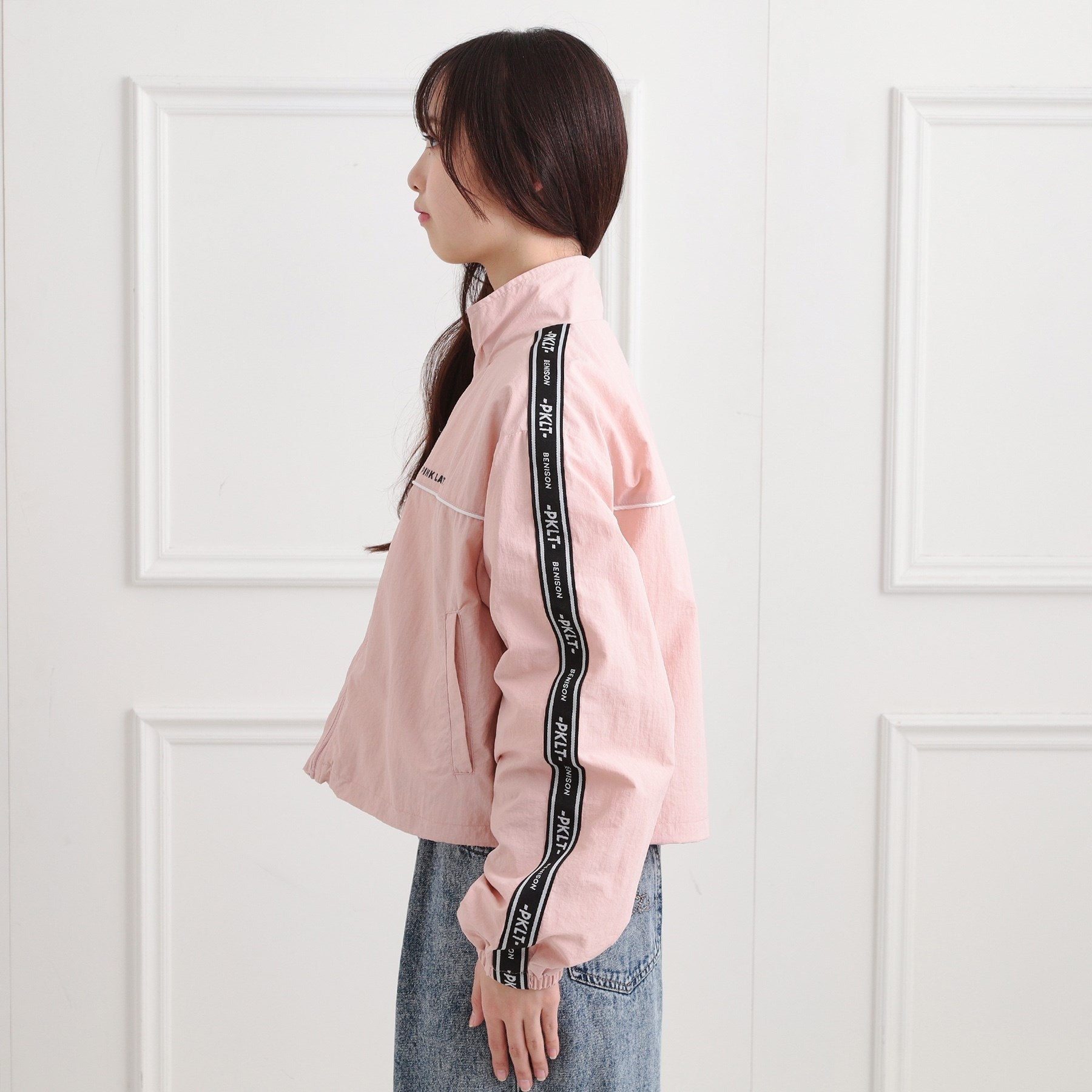 粉色 拿鐵 PINK-latte 標誌線外套