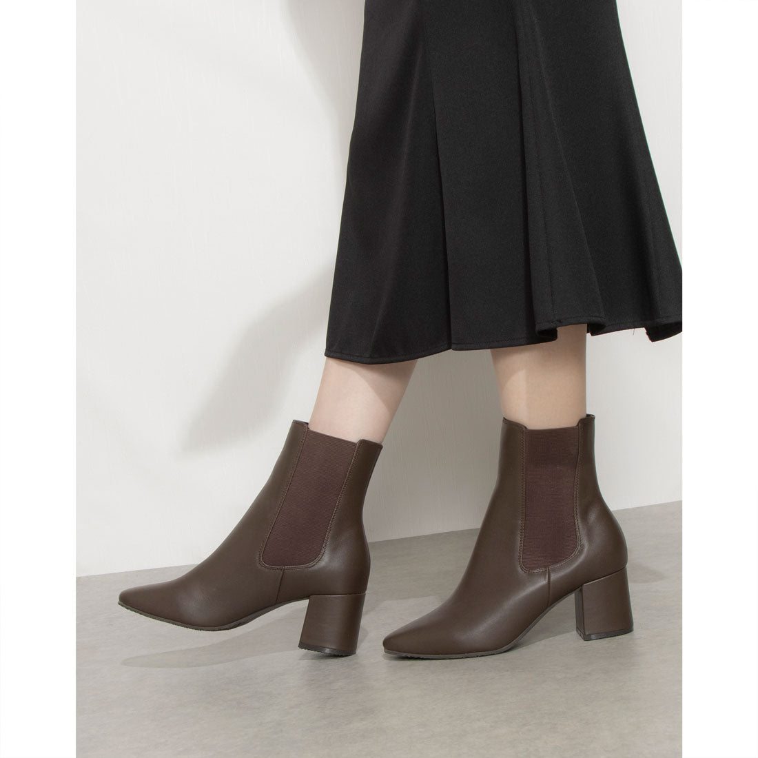 PIEDI NUDI genuine leather heeled Chelsea boots