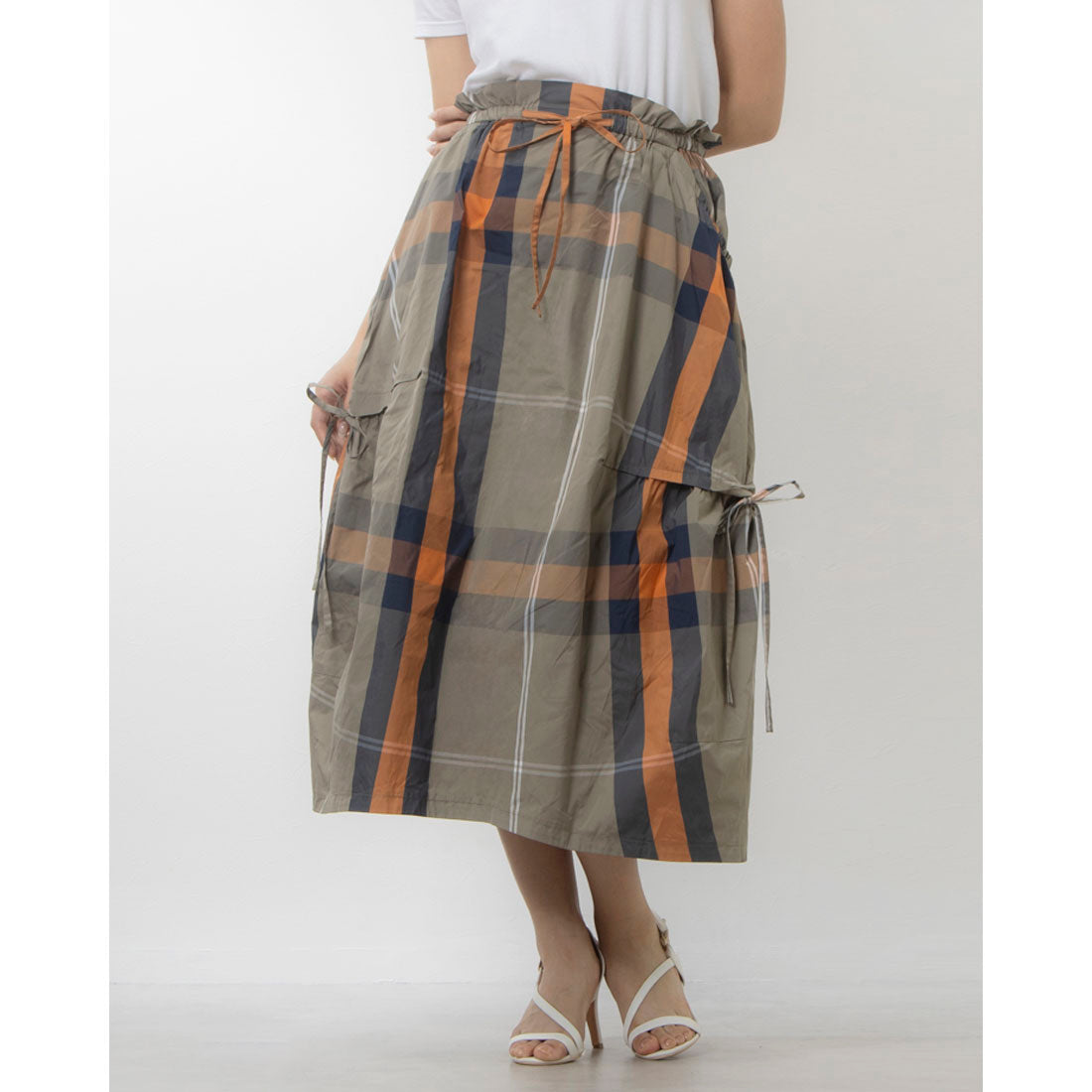 Pizzo Bianco 記憶格紋半身裙