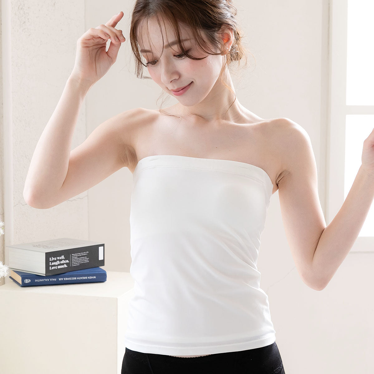 ピンクピンクピンク PINK PINK PINK ベアトップ シェイパー 補正機能付き ブラトップ ノンワイヤー ブラジャー インナー 透明ストラップ付 細見え効果 （ホワイト） ホワイト