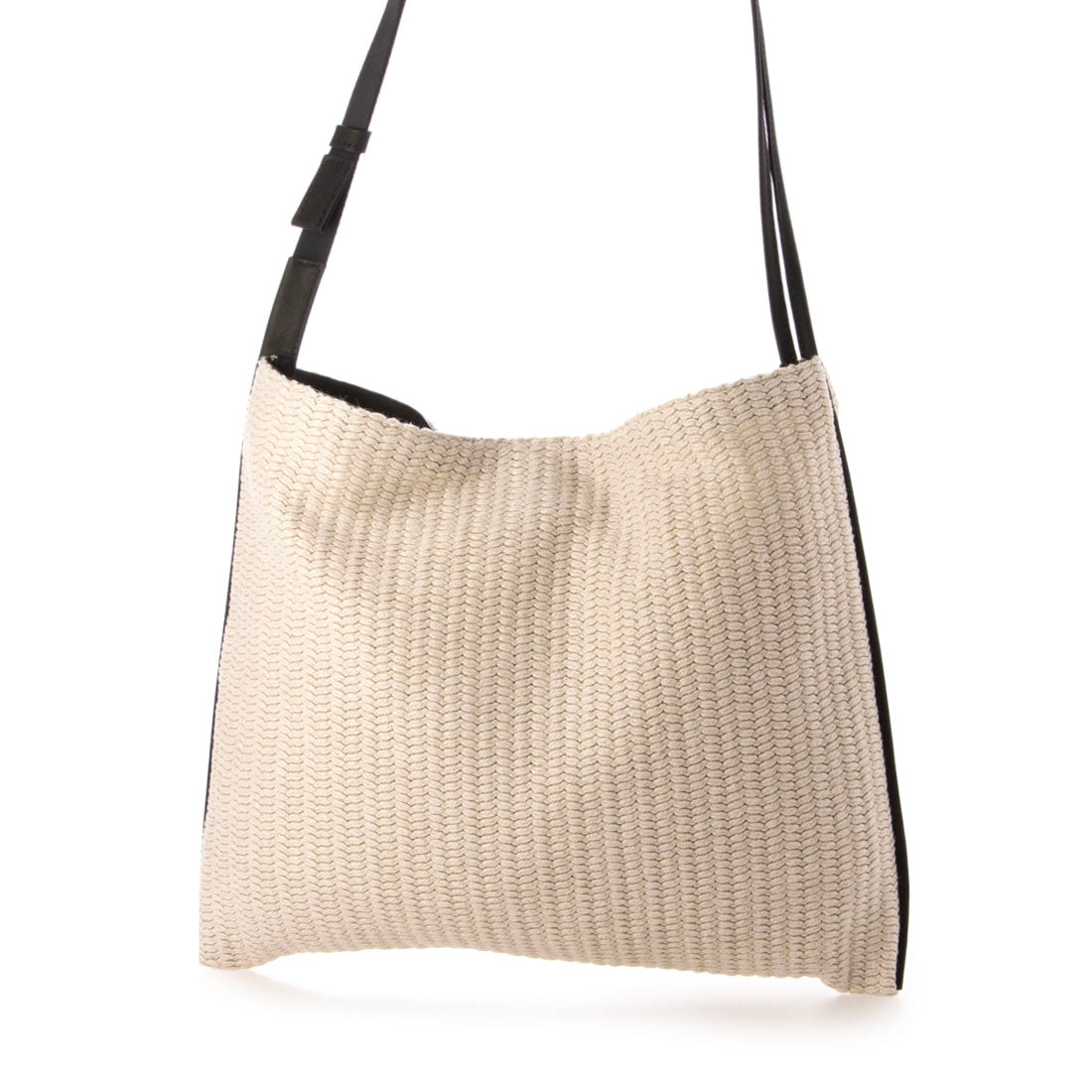 ポンタタ POMTATA P2736 OWEN FLAT TOTE M （ブラック） ブラック