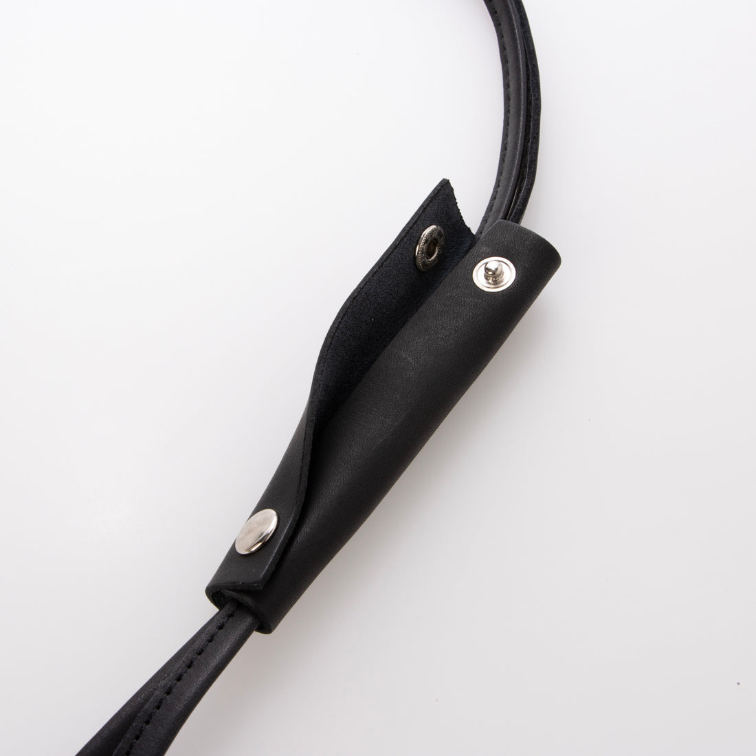 ポンタタ POMTATA P2736 OWEN FLAT TOTE M （ブラック） ブラック