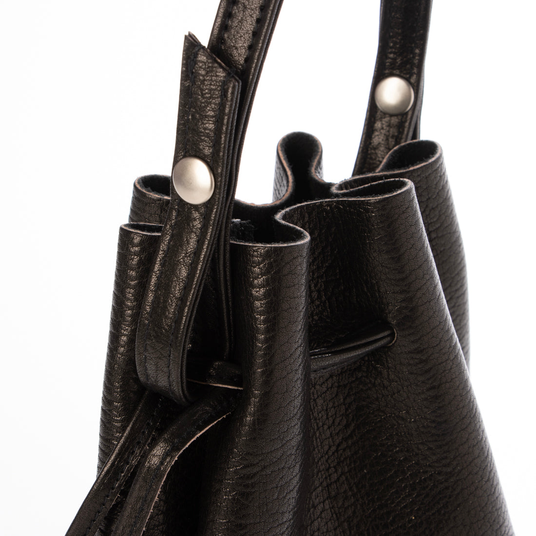 ポンタタ POMTATA P2716 ARO POUCH SHOULDER L （ブラック） ブラック