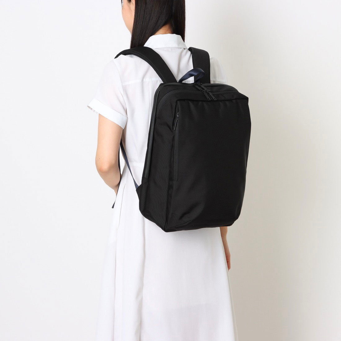 ポンタタ POMTATA P2550 SLIG BACKPACK L （ブラック） ブラック