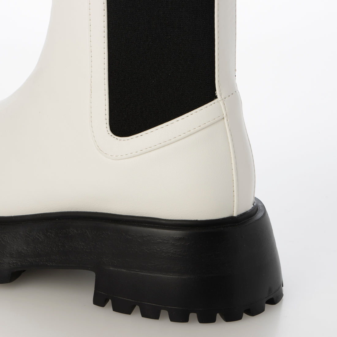 PRECIEUX JOUET Track Sole Mid Side Gore Boots