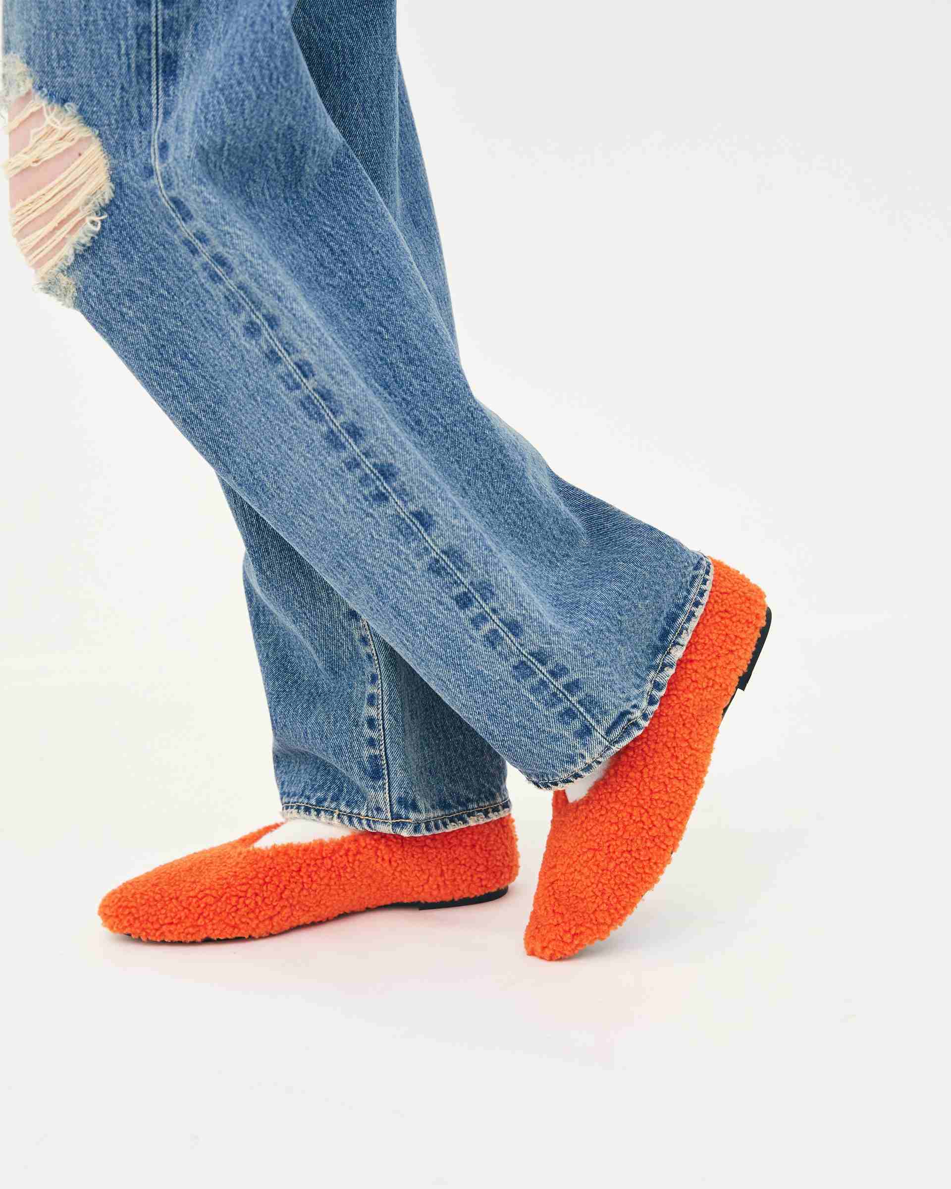 PRECIEUX JOUET Fluffy Boa Pumps