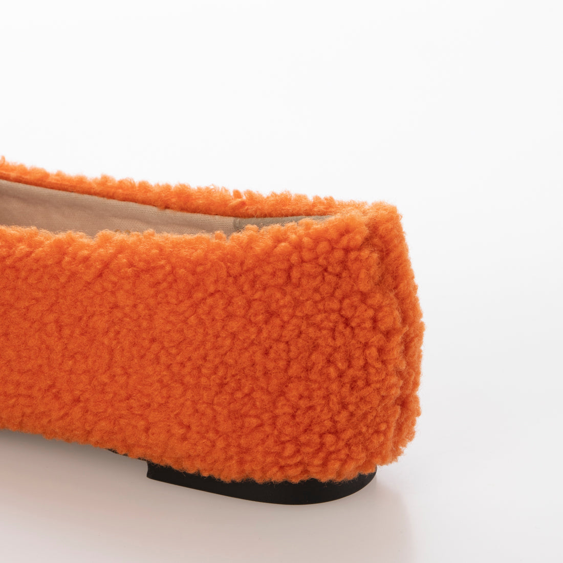 PRECIEUX JOUET Fluffy Boa Pumps