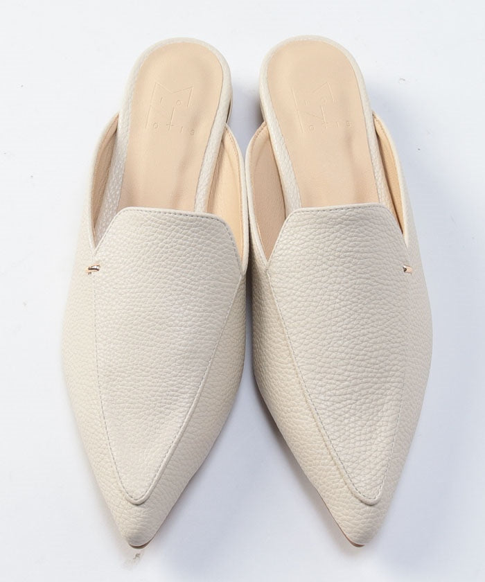 MIONOTIS pointed toe flat sandals