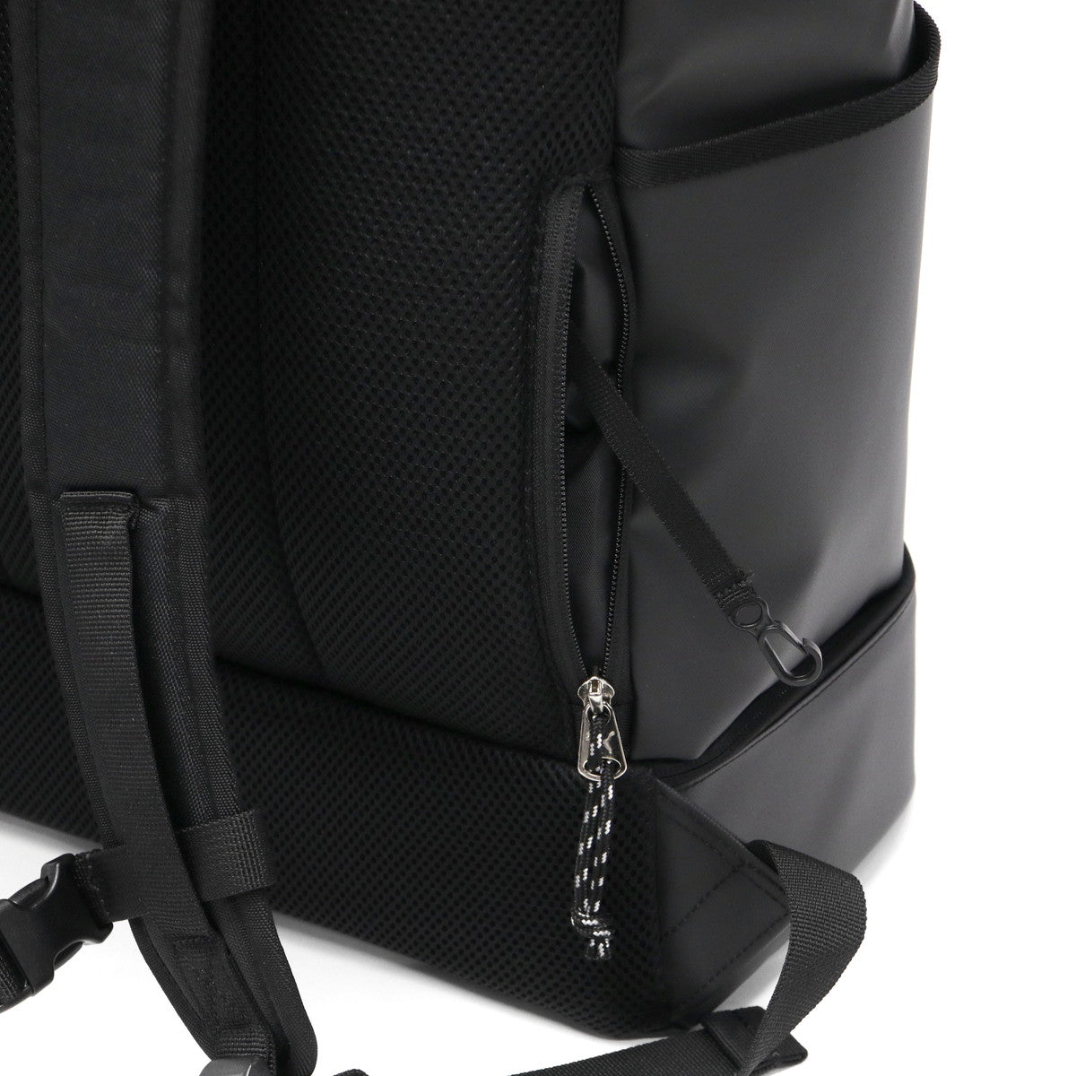 プーマ PUMA リュック メンズ レディース 大容量 通学 ブランド おしゃれ 軽量 軽い PC収納 ボックス型 スクエア型 ブラック 撥水 B4 35L 14inch アポロン デイパック J20358 （ホワイト） ホワイト