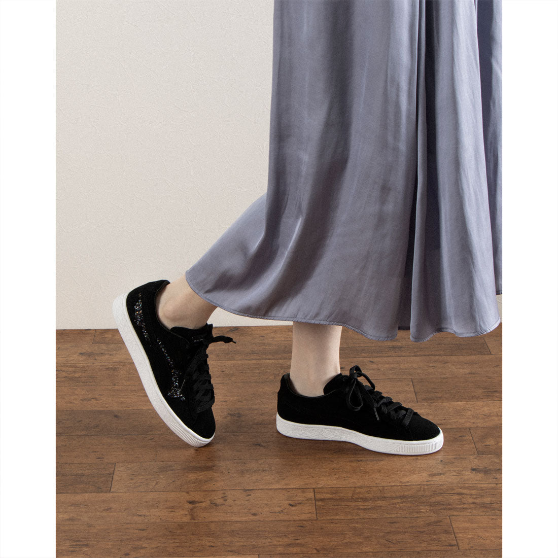 PUMA PUMA with Swarovski crystals PUMA SWAROVSKI CRYSTALS SUEDE Crystal Suede Sneakers 396352 Black Shoes Women's