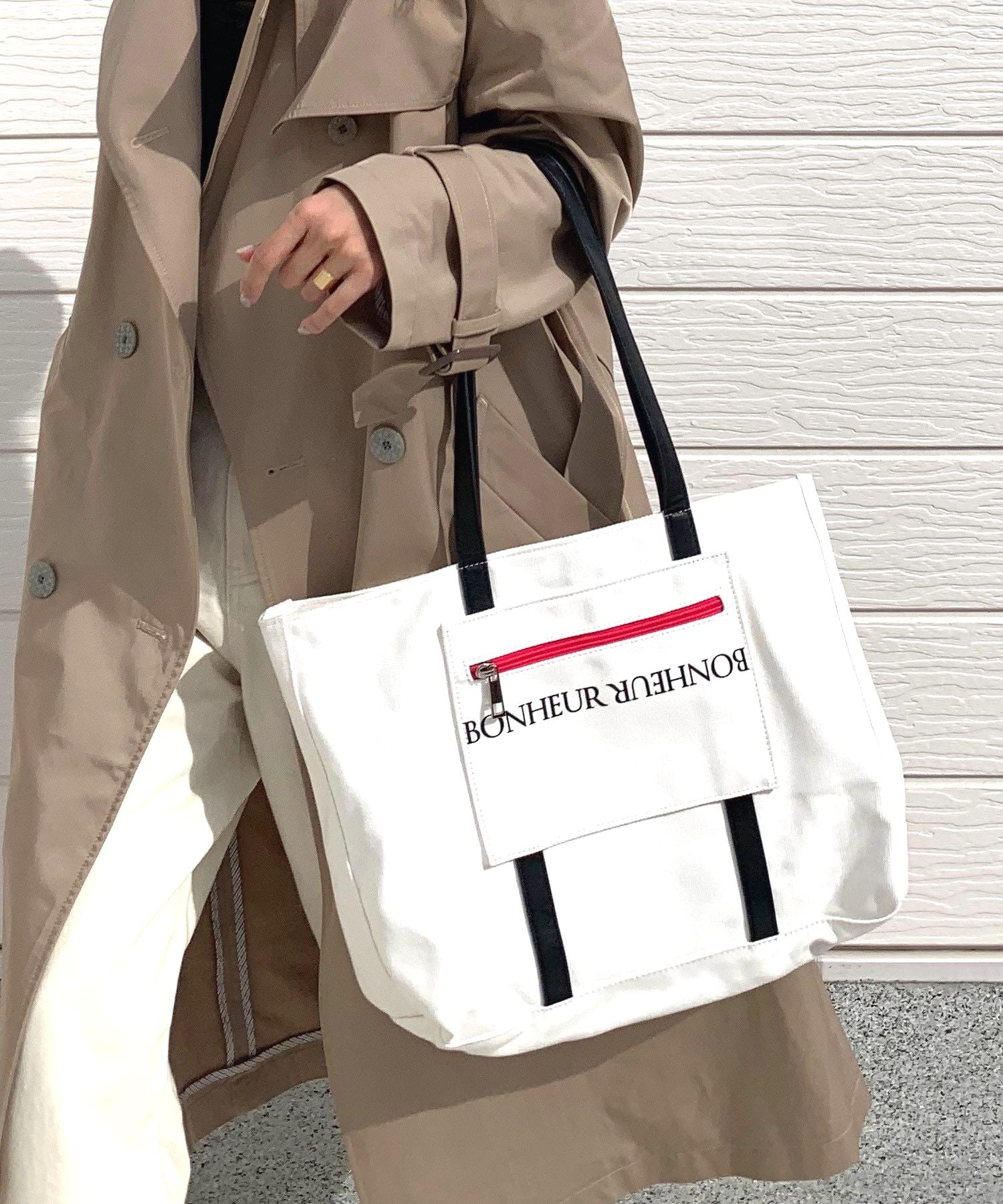 キュー Q ロゴトート