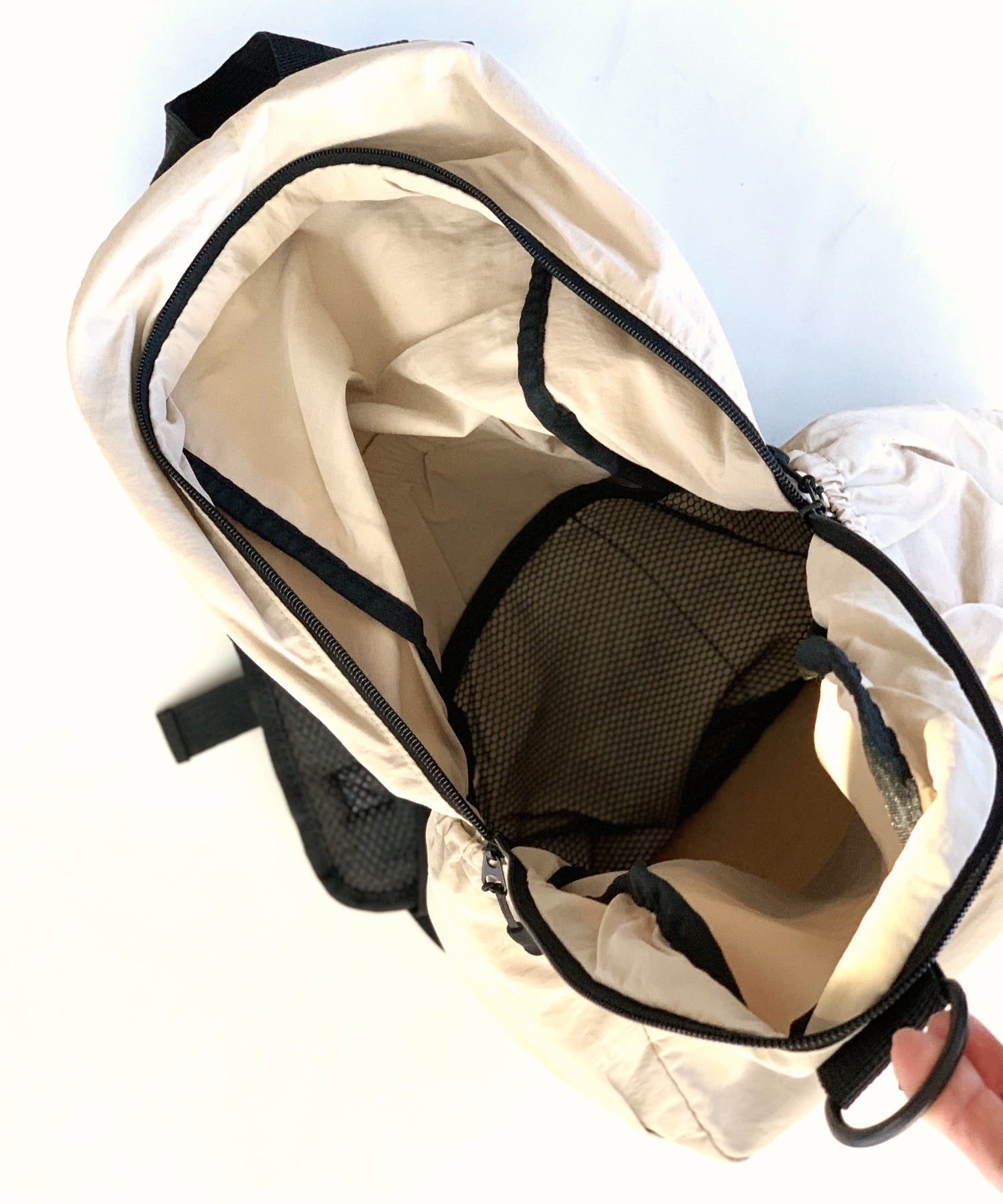 キュー Q ドローストリングバックパック