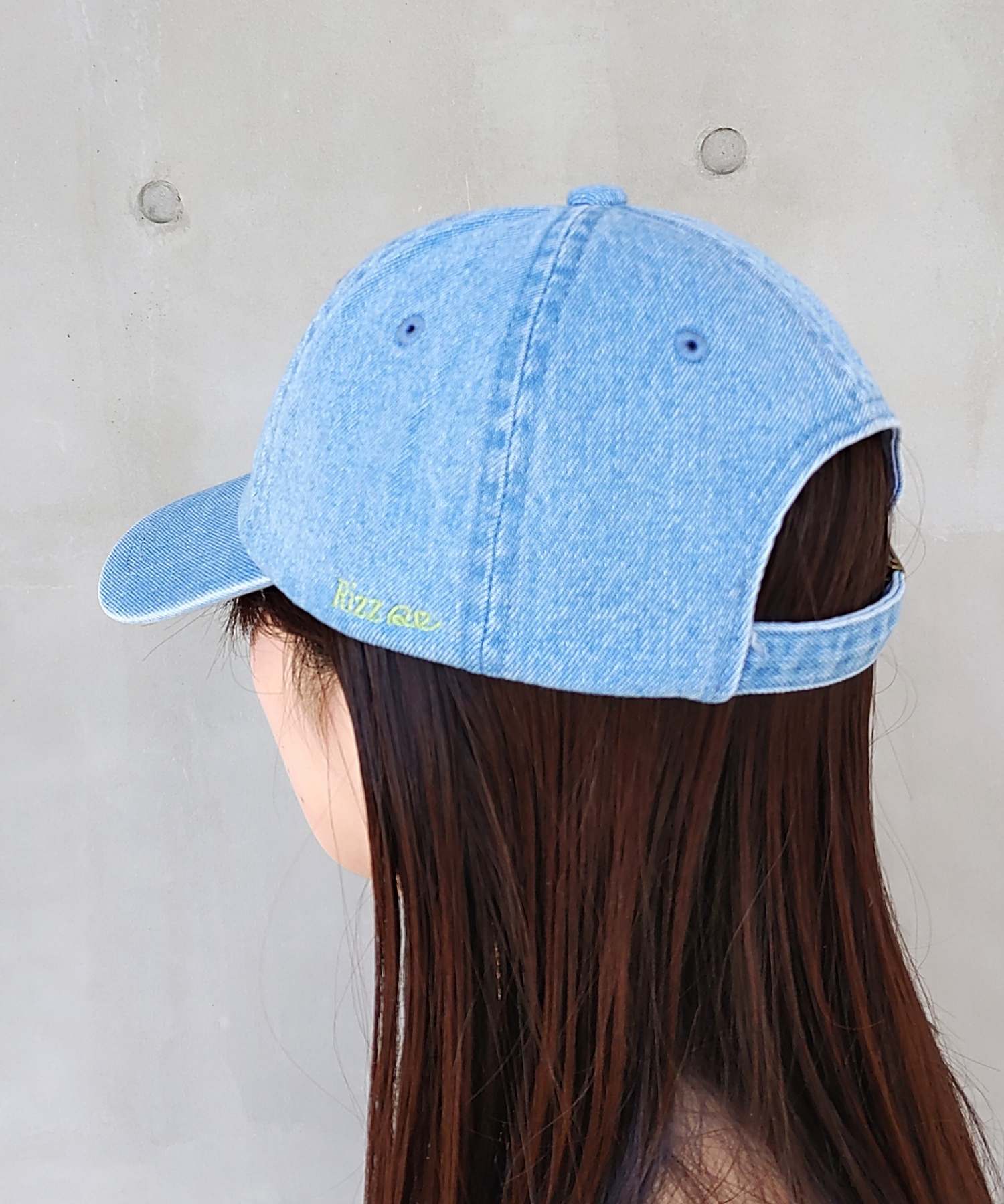 キュー Q Rizz Q刺繍キャップ