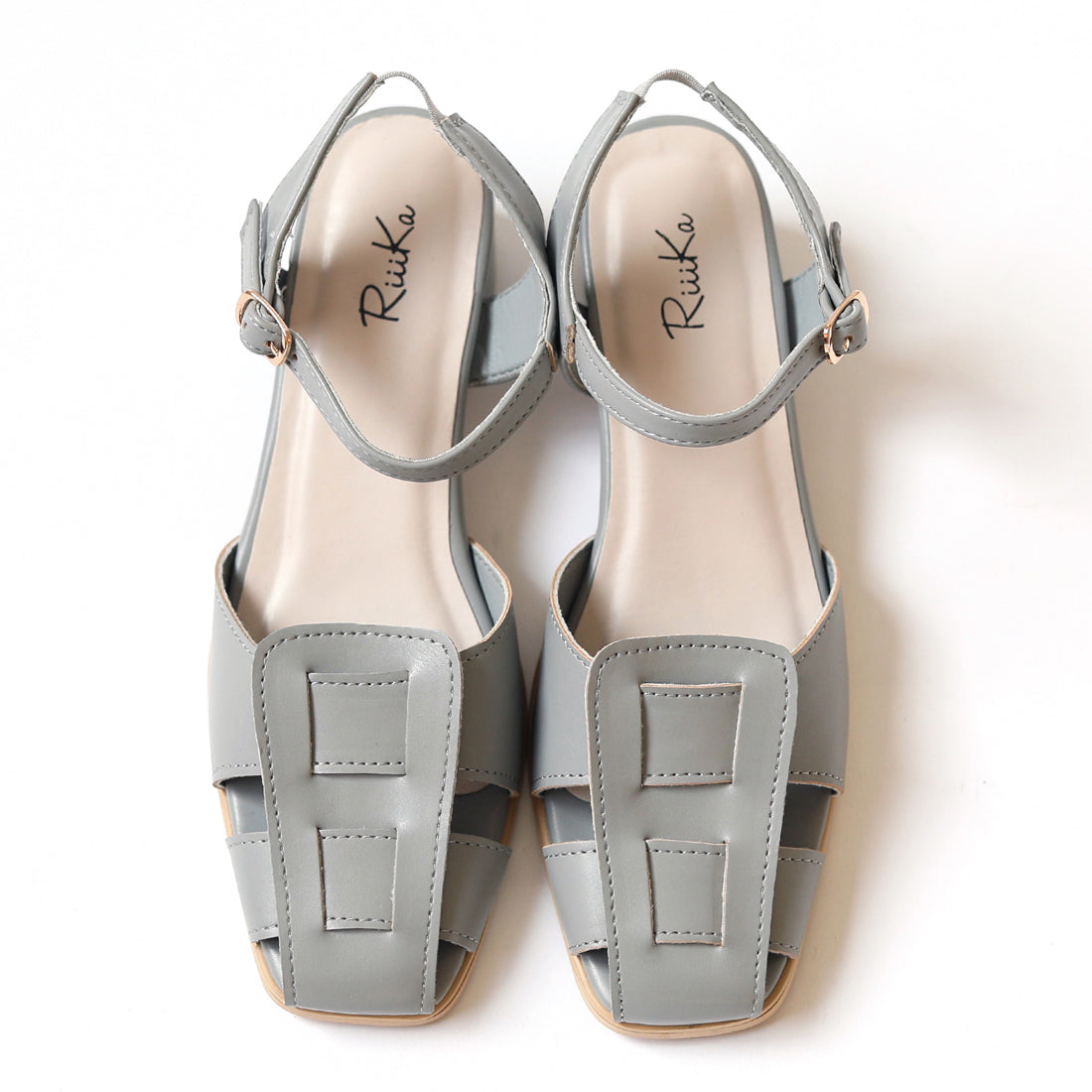 リーカ RiiiKa グルカヒールサンダル （bluegray） bluegray