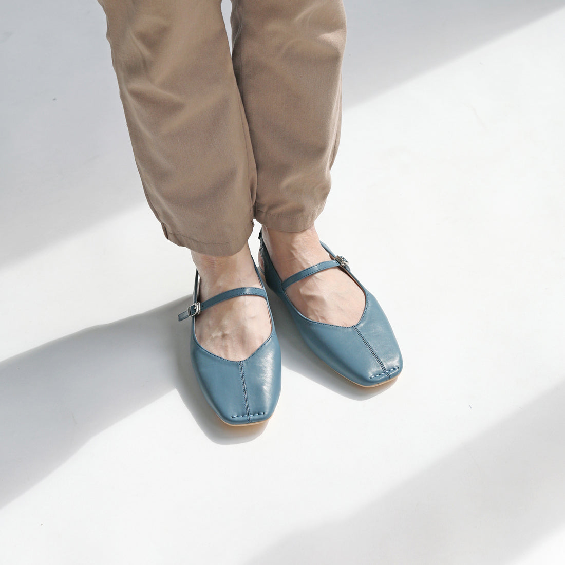 リーカ RiiiKa スクエアトゥバックバンドパンプス （blue） blue