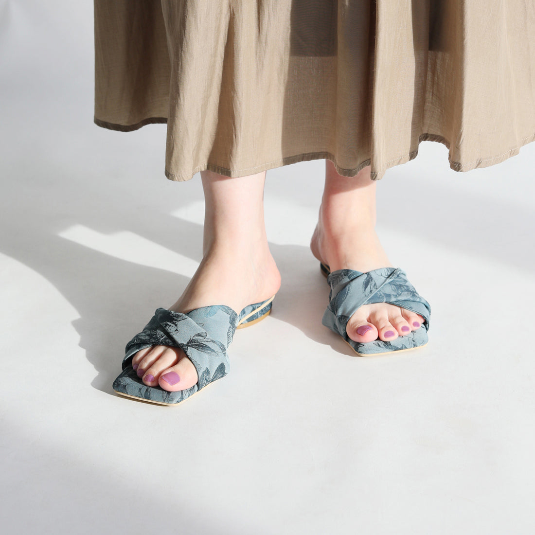 リーカ RiiiKa ボタニカル柄サンダル （bluegray） bluegray
