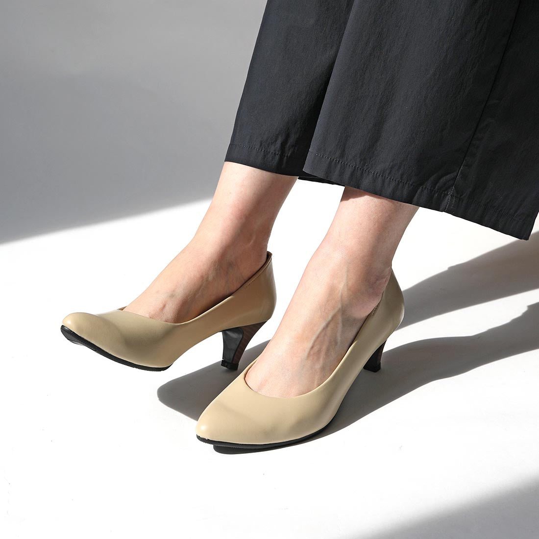 リーカ RiiiKa ポインテッドトゥレインパンプス55 （beige） beige
