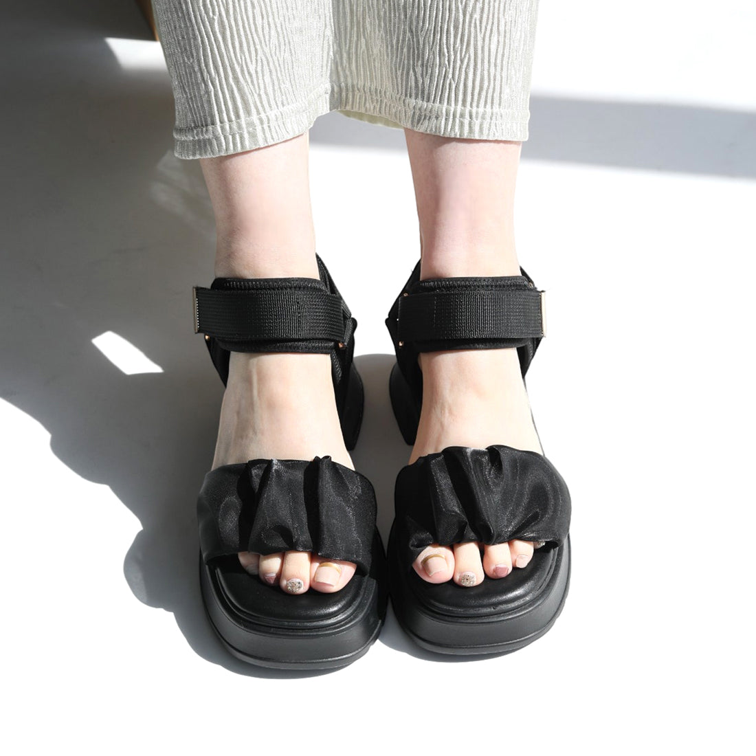 リーカ RiiiKa 厚底ギャザーサンダル （black） black