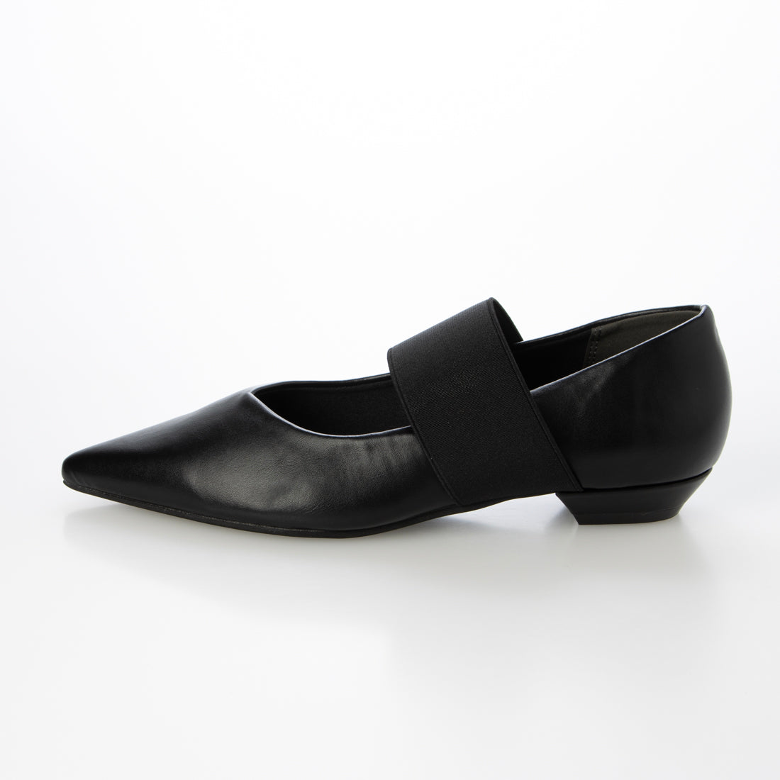 リーカ RiiiKa ゴムストラップポインテッドトゥパンプス （black） black