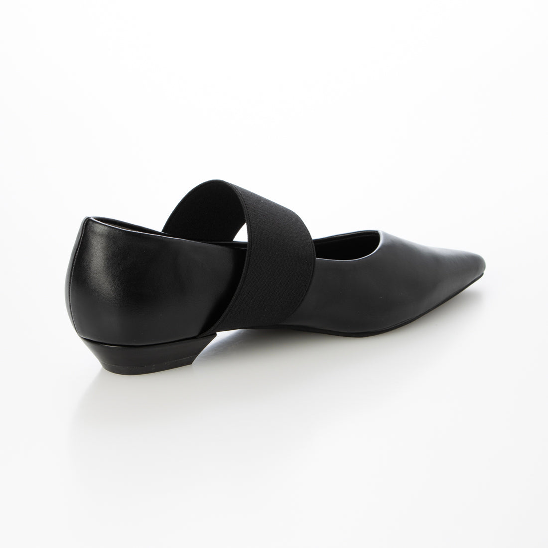 リーカ RiiiKa ゴムストラップポインテッドトゥパンプス （black） black