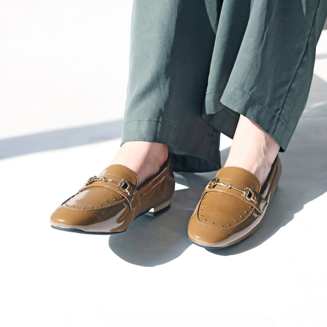 リーカ RiiiKa スタッズ付きローファー （brown） brown