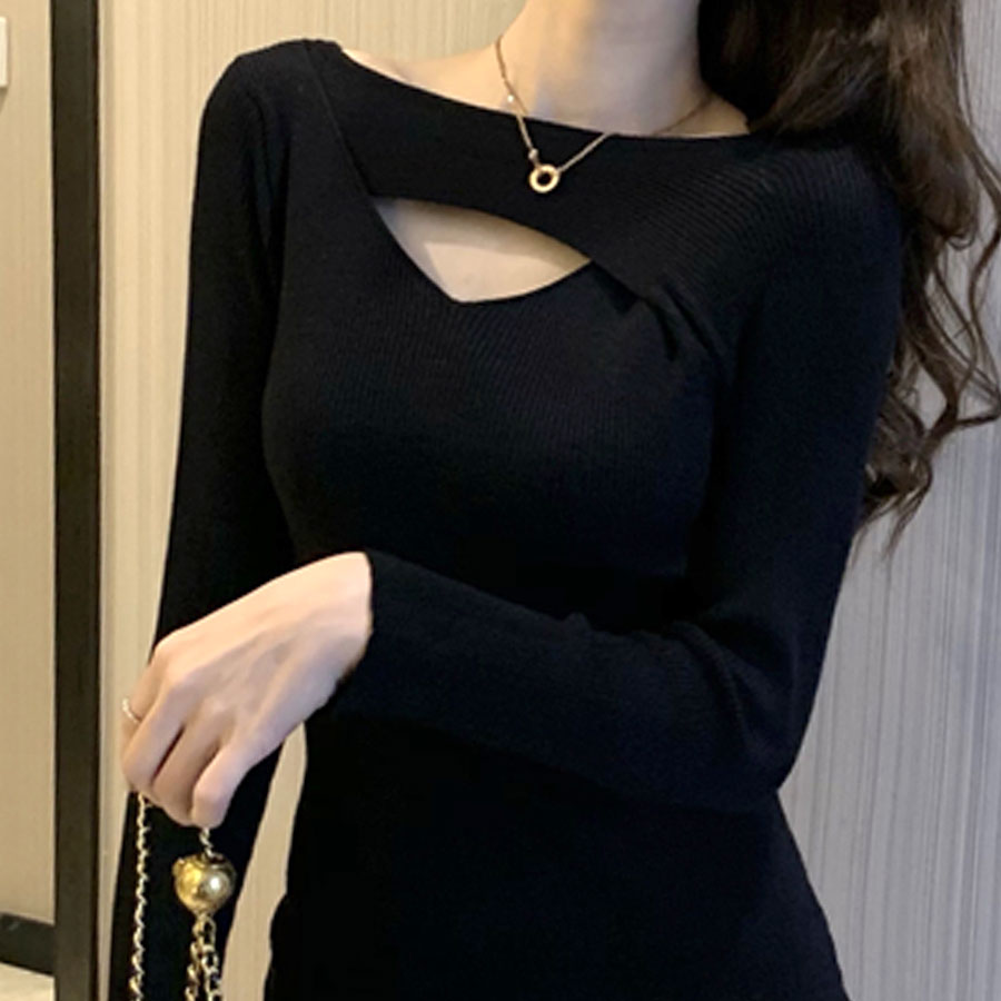 即興即興演奏胸部切割設計點編織一件肋骨編織肋骨辮子燕子長度迷你小套頭標題長袖