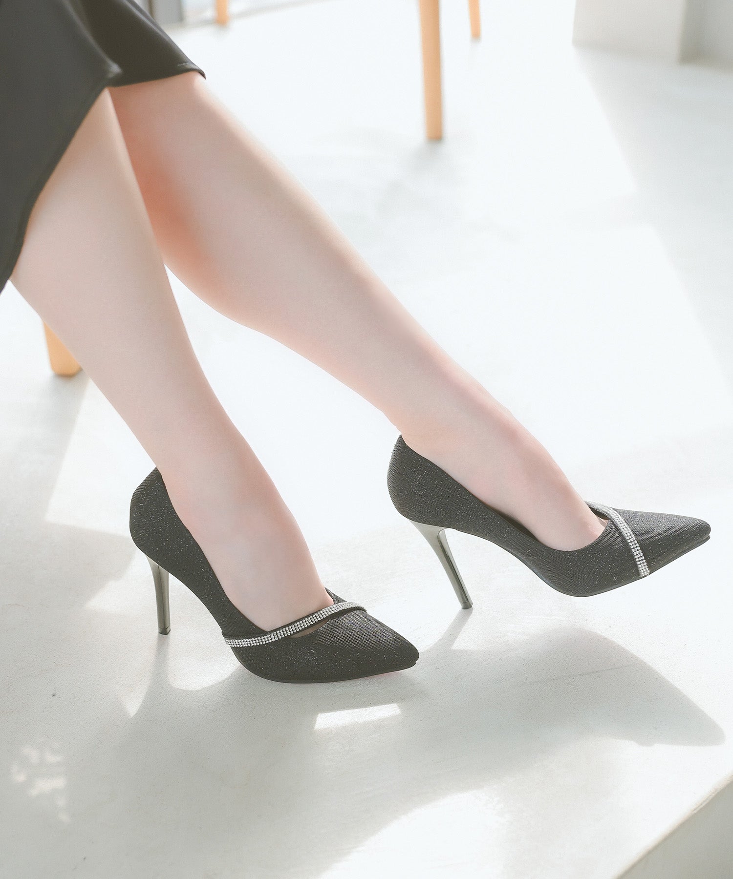 レティカ Retica キラキラシンプルラインヒールパンプス (10.5cmヒール) （ブラック） ブラック