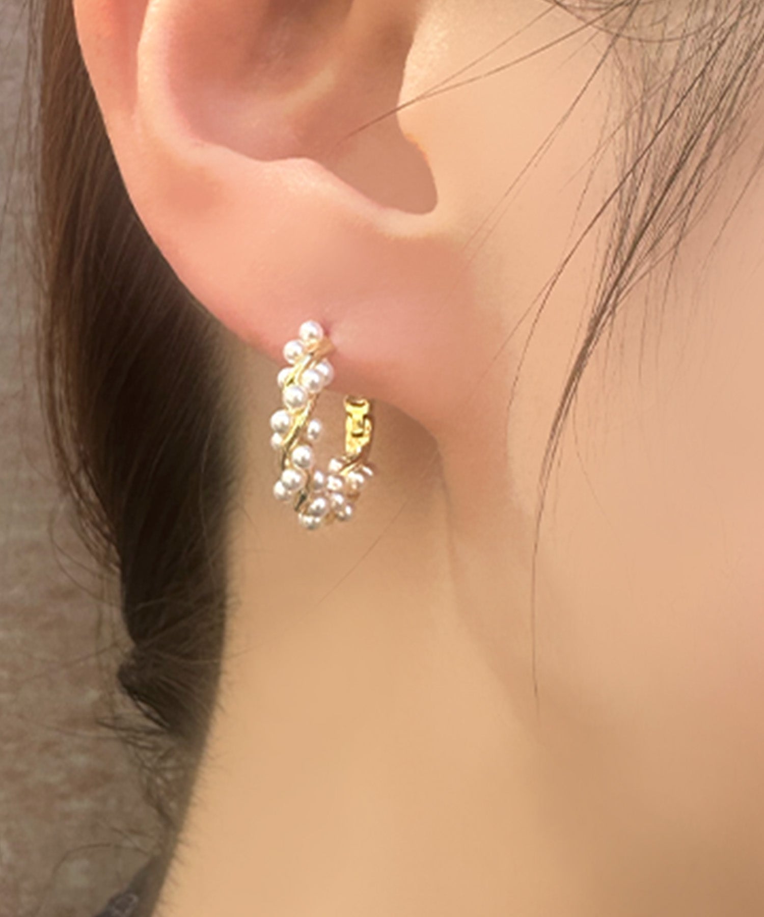 レティカ Retica アクセサリー ツイストパールフープピアス （ホワイト×ゴールド） ホワイト×ゴールド
