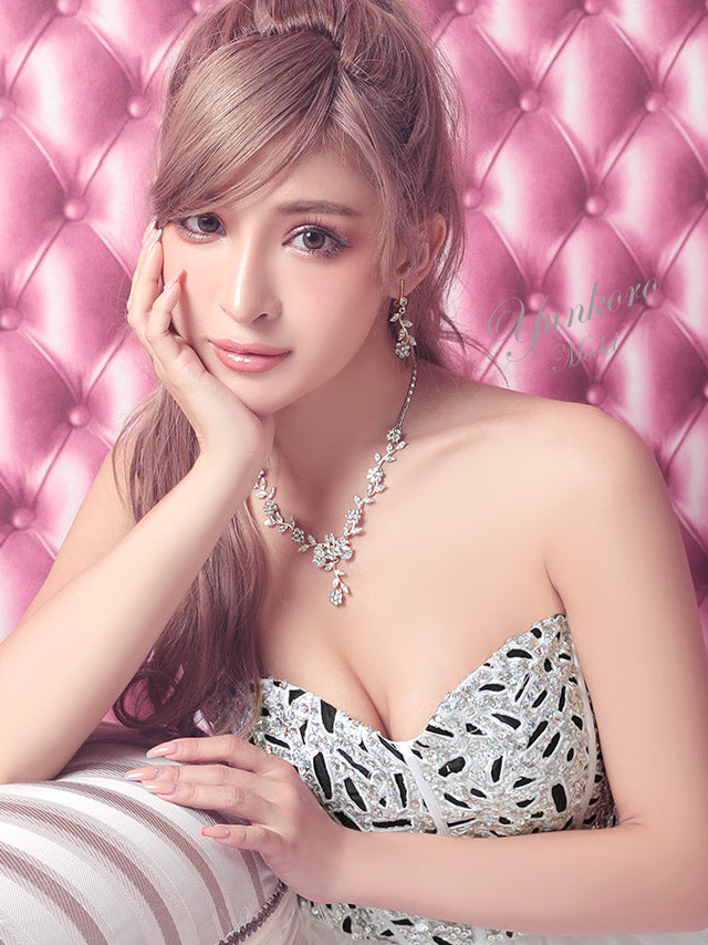 レティカ Retica フラワーリーフモチーフネックレスピアスセット （シルバー） シルバー