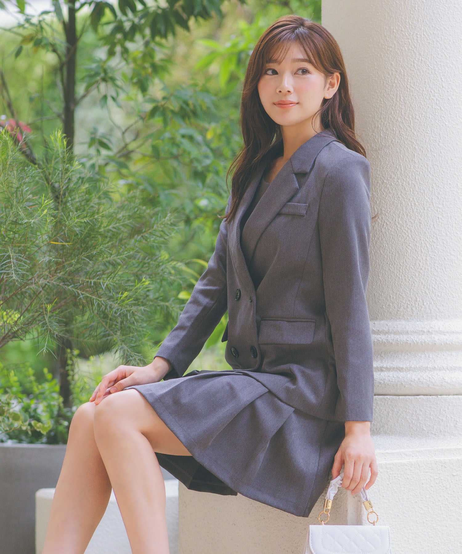 Retica Tailored Jacket × Pleated Knee-Length Dress Style Ceremony Suit