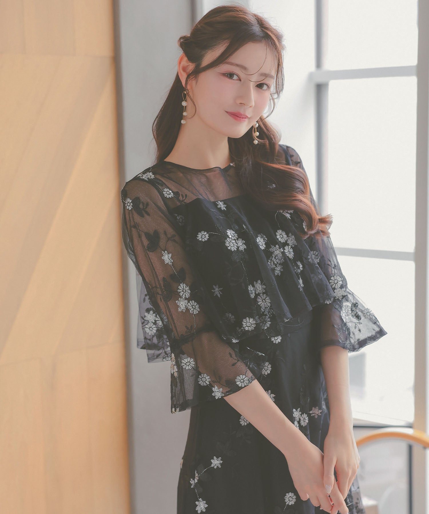 レティカ Retica パーティードレス フラワーチュール デコルテシアー ロングスカート 七分袖 ベルスリーブ 結婚式 ワンピース （ブラック） ブラック