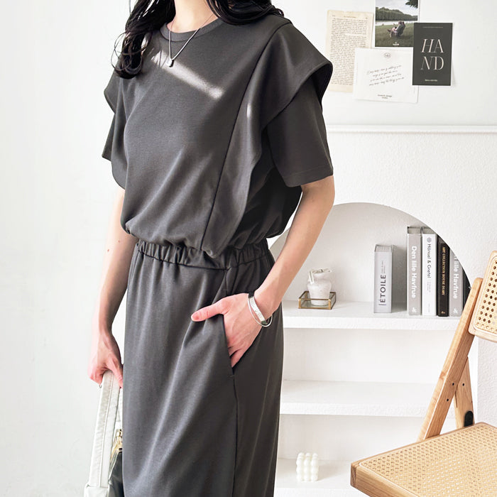 ジーラ GeeRA ラッフルショルダーワンピース （チャコール） チャコール