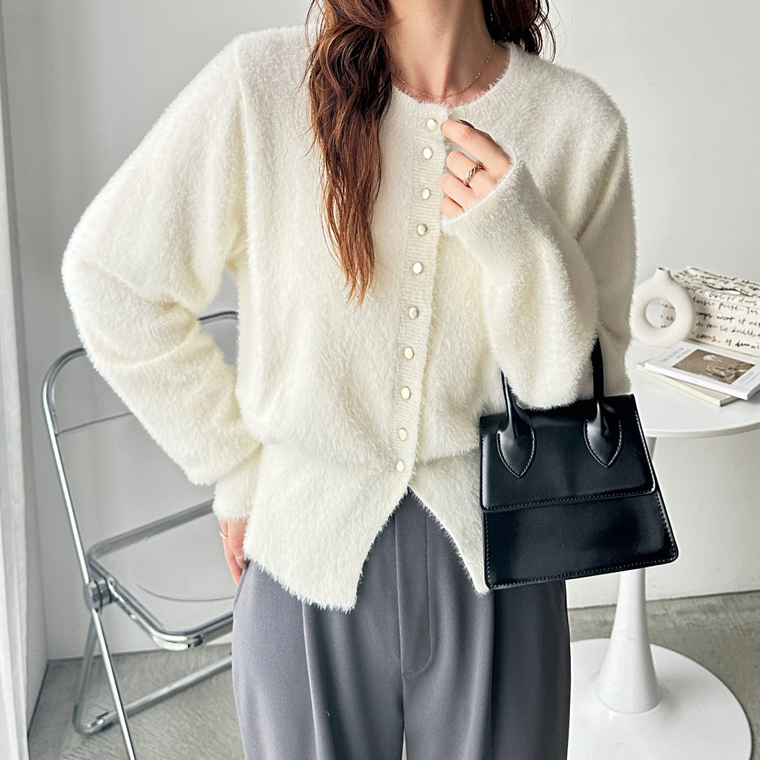 ジーラ GeeRA 裾スリットシャギーコンパクトカーディガン （アイボリー） アイボリー