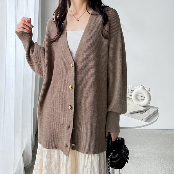 ジーラ GeeRA 畦編みVネックゴールドボタンカーディガン