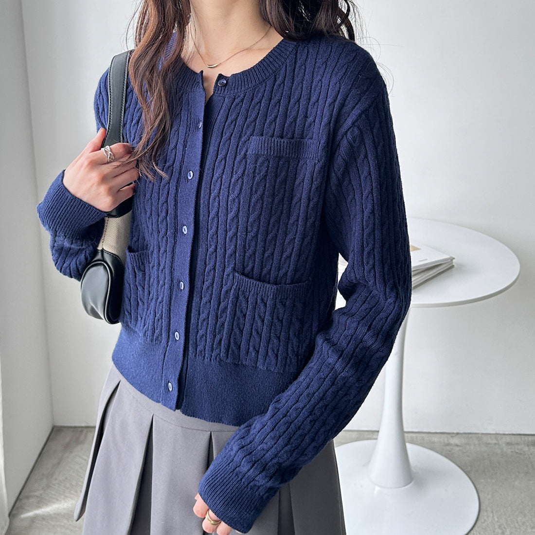 ジーラ GeeRA ミニケーブルニットカーディガン （ネイビー） ネイビー