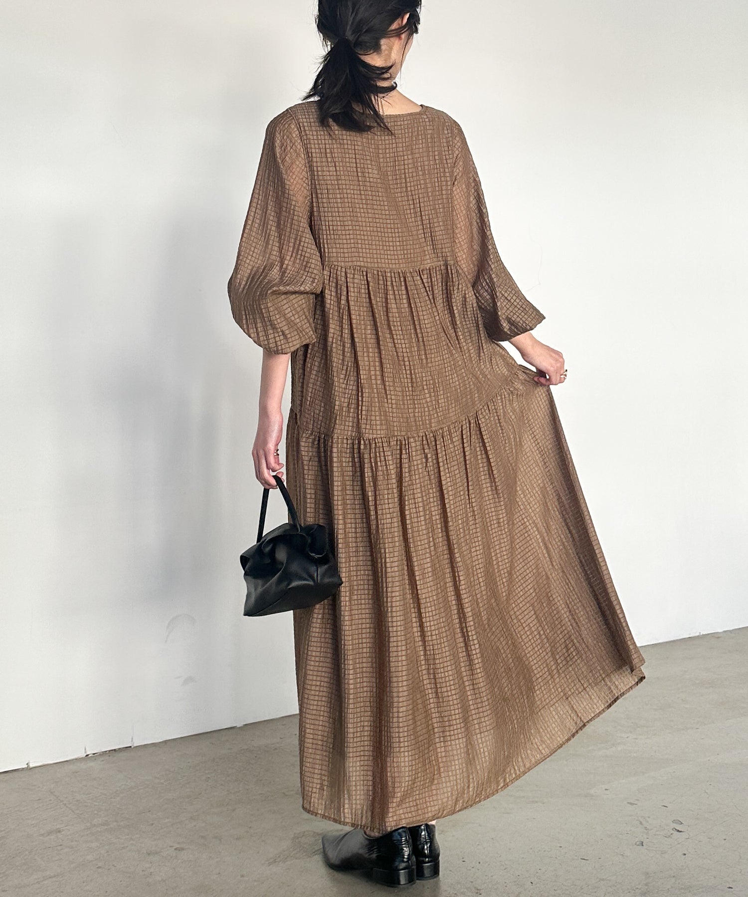 ラナン RANAN シアーチェックドロストギャザーティアード （モカ） モカ