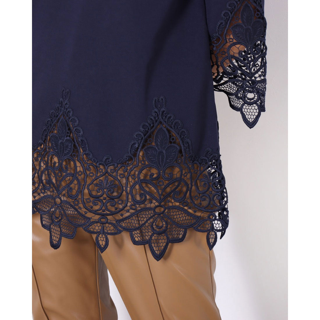 ラナン RANAN 裾レース使いチュニック （ネイビー） ネイビー