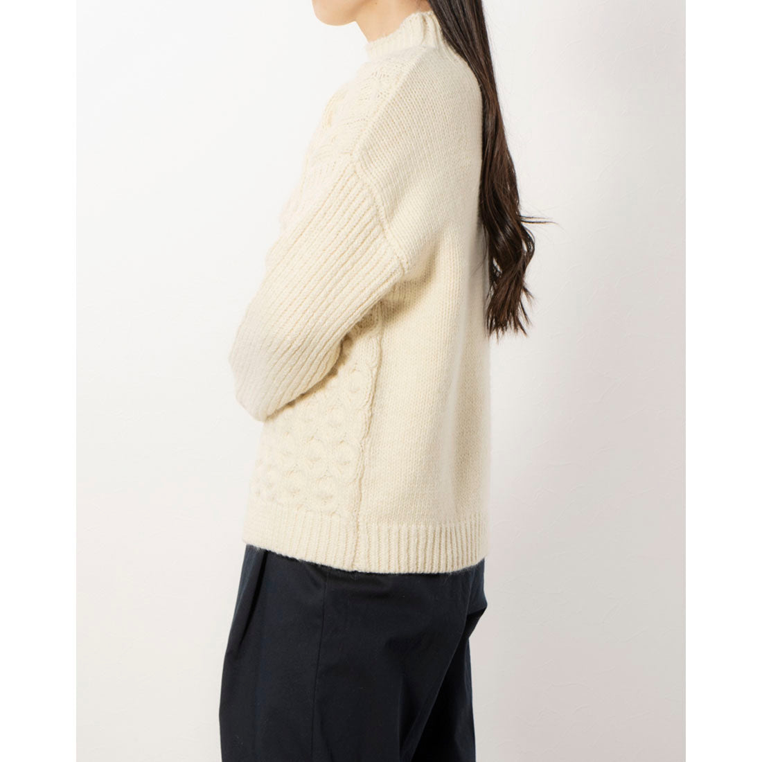 RANAN High-neck knit with a pogo design