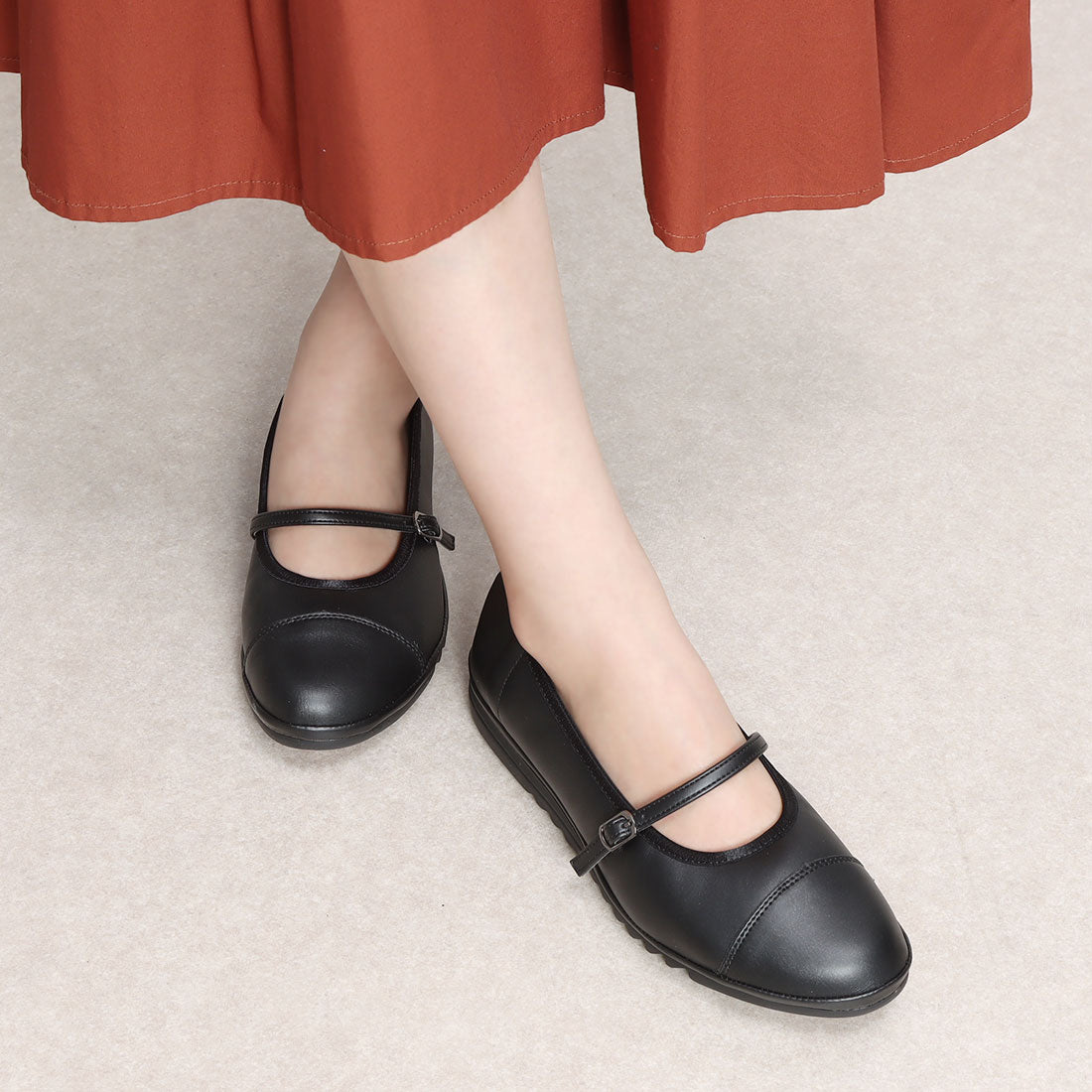 ストラップフラットシューズ REFRESH WALK KK1484