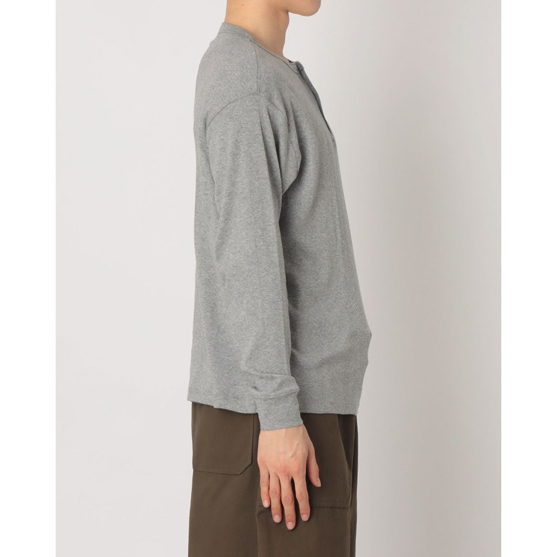 ロバート・ピー・ミラー Robert P. Miller パネルリブ ヘンリーネックT CASUAL FIT 143C （ホワイト） ホワイト