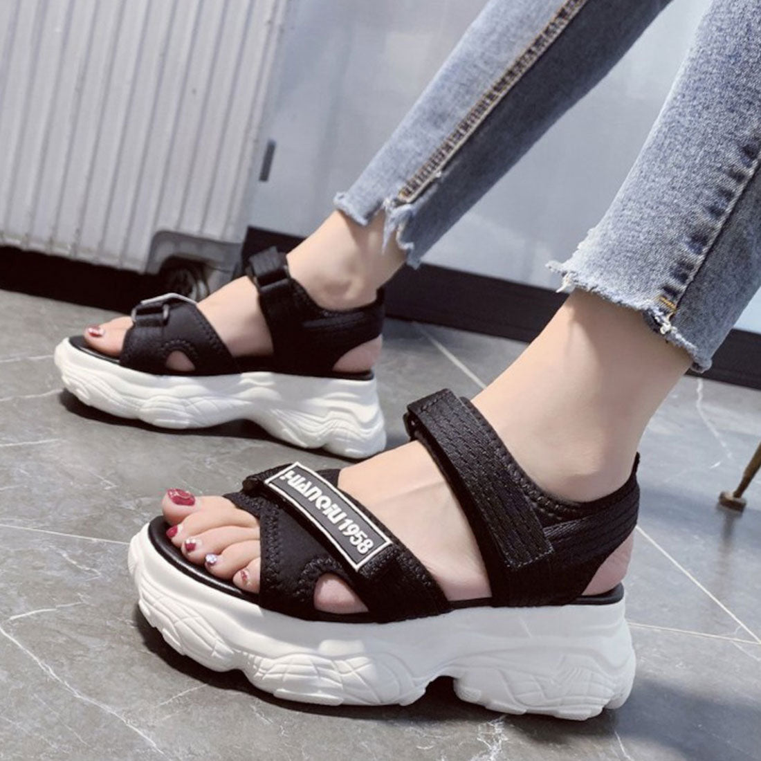 ロディック Rodic 厚底スポーツサンダル （ブラック） ブラック