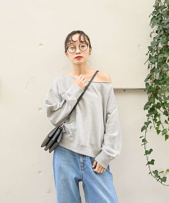 ルージュ ヴィフ ラクレ Rouge vif la cle 【一部店舗限定】オフショルルーズスウェット【予約】 （ホワイト系その他1） ホワイト系その他1